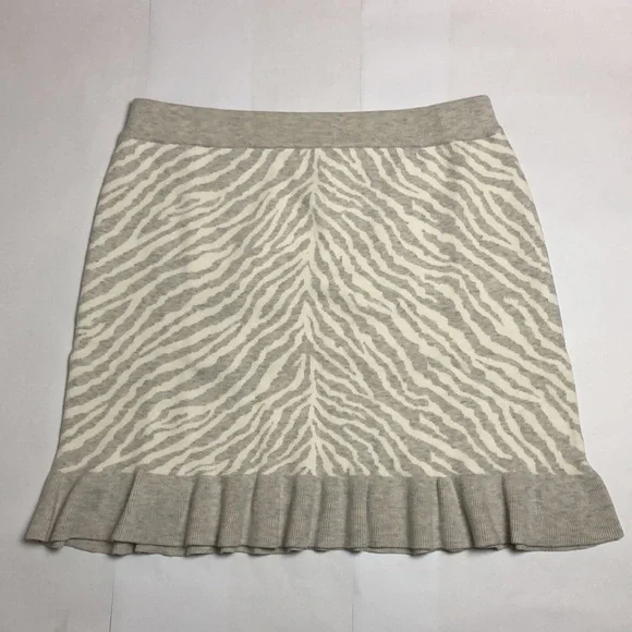 💚 XL 💚 NWT Anthro Skirt Zebra Mini Ruffled Hem Knit​ - Picture 2 of 7